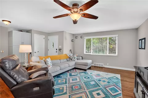 2796 Clearview Rd, Allison Park, PA 15101 photo 8