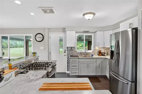 2796 Clearview Rd, Allison Park, PA 15101 photo 10
