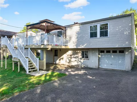 1895 Ivanhoe Dr, North Huntingdon, PA 15642 photo 25