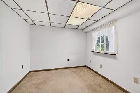 1895 Ivanhoe Dr, North Huntingdon, PA 15642 photo 24