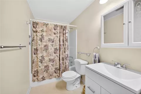 1895 Ivanhoe Dr, North Huntingdon, PA 15642 photo 15