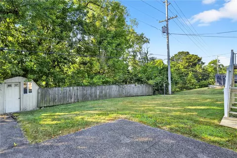 1895 Ivanhoe Dr, North Huntingdon, PA 15642 photo 33