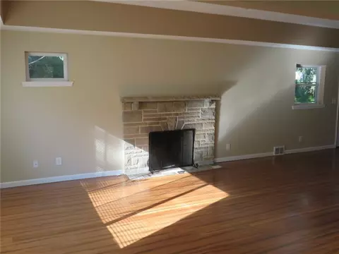 Living - 290 Mcmurray Rd, Pittsburgh, PA 15241 photo 1 of 5