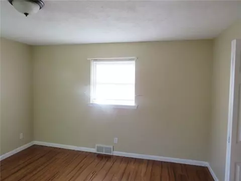 Bedroom - 290 Mcmurray Rd, Pittsburgh, PA 15241 photo 2 of 9