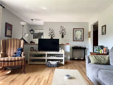 119 Walnut St, Apollo, PA 15613 photo 11