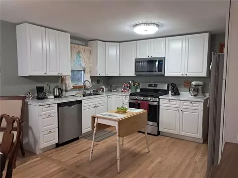 119 Walnut St, Apollo, PA 15613 photo 2