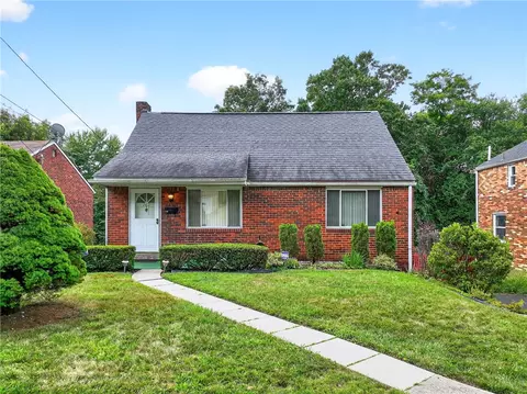 142 Briarwood Dr, Penn Hills, PA 15235