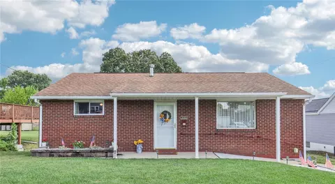 233 Arizona Dr, New Kensington, PA 15068