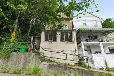 2002 Noble St, Sharpsburg, PA 15215