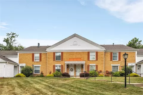 1825 Foxcroft Ln #404, Allison Park, PA 15101