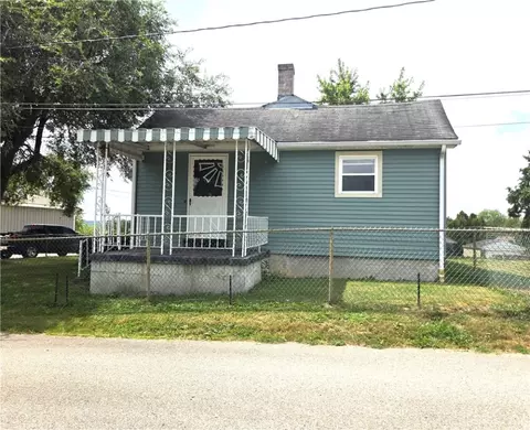 75 Russell St, Washington, PA 15301