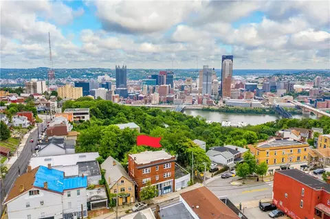 0 Boggs, Pittsburgh, PA 15211