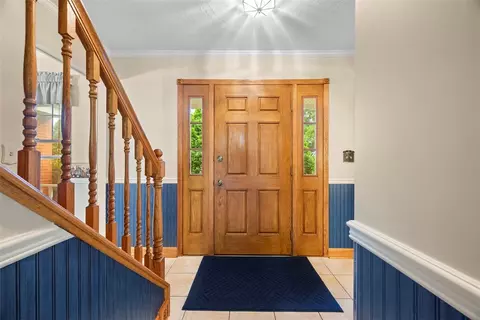 Entry Way - 116 Williamsburg Pl, Irwin, PA 15642 photo 1 of 3