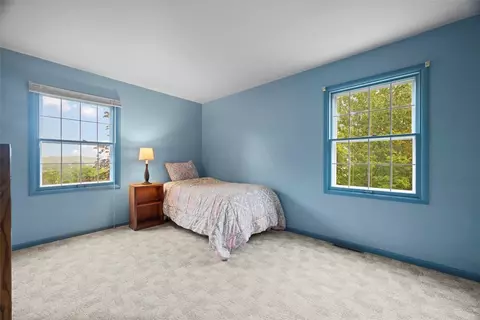 Bedroom - 116 Williamsburg Pl, Irwin, PA 15642 photo 7 of 10