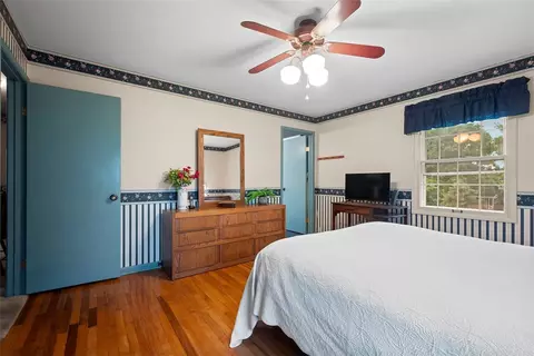 Bedroom - 116 Williamsburg Pl, Irwin, PA 15642 photo 2 of 10