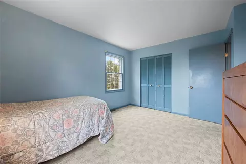 Bedroom - 116 Williamsburg Pl, Irwin, PA 15642 photo 8 of 10