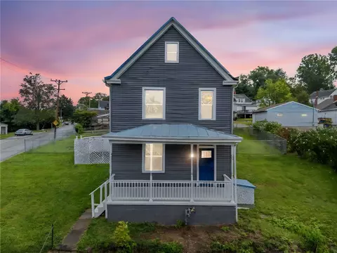 690 Henderson Ave, Washington, PA 15301