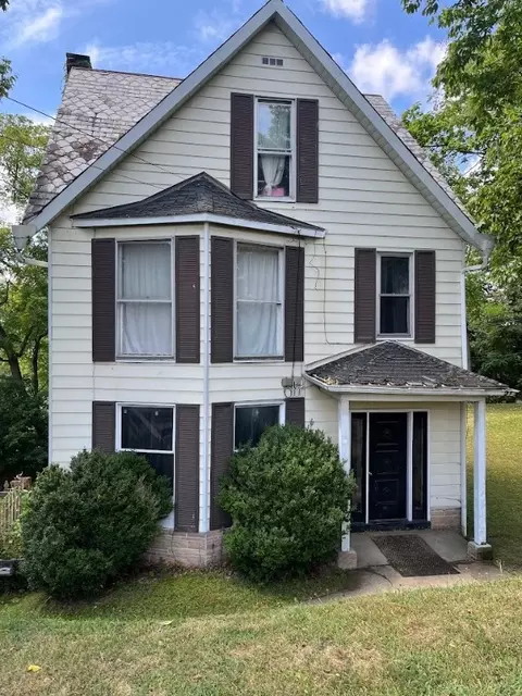 111 S West St, Waynesburg, PA 15370