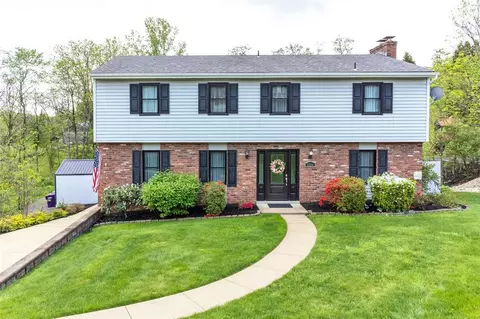 9204 Douglas Fir Dr, Pittsburgh, PA 15239
