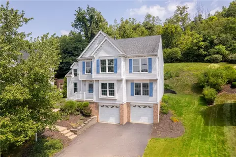 407 Pine Trees Dr, Carnegie, PA 15106