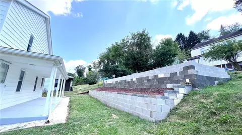 4482-4484 1st St, Bethel Park, PA 15102