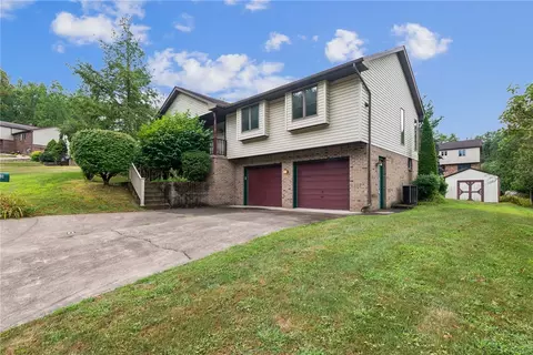 270 Port Ln, Greensburg, PA 15601
