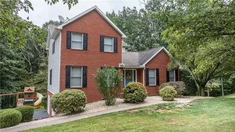147 Woodbury Dr, Sarver, PA 16055