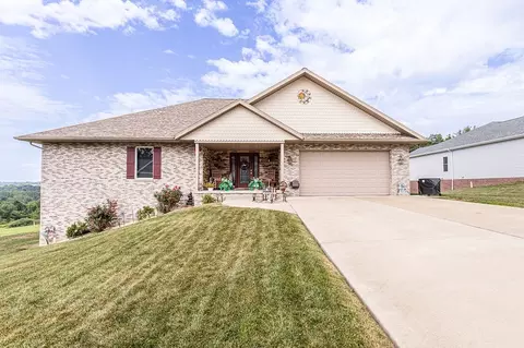 81 Baron Ct, Uniontown, PA 15401