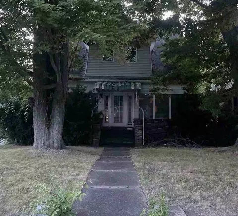 724 N Main, Meadville, PA 16335