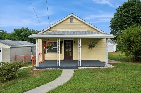 1209 Arlington Ave, Jeannette, PA 15644
