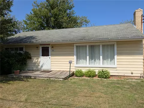 127 Concord Circle Rd, Beaver Falls, PA 15010