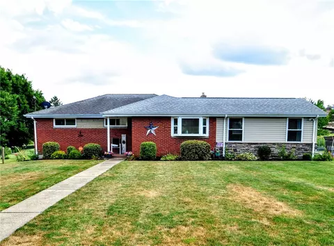99 Thorncrest Dr, Mckees Rocks, PA 15136