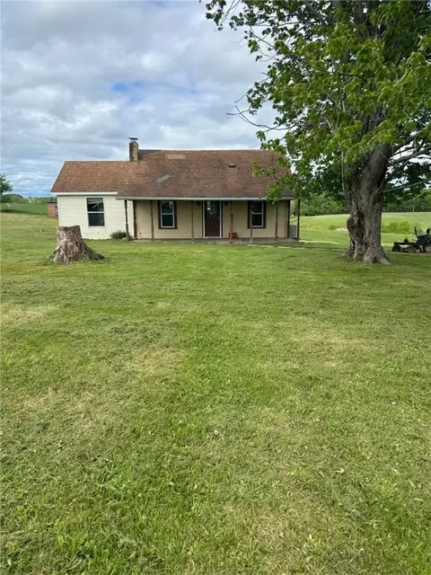 174 Liberty Rd, Harmony, PA 16037