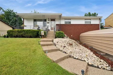 409 Vale Dr, Pittsburgh, PA 15239