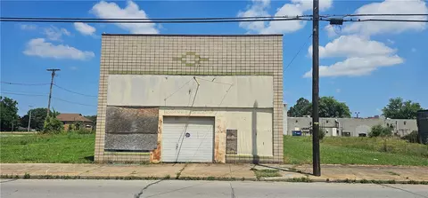 107109111 E Long Ave, New Castle, PA 16101