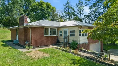 12051 Mckee Rd, North Huntingdon, PA 15642