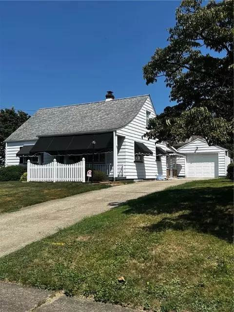 719 Tamplin St, Sharon, PA 16146