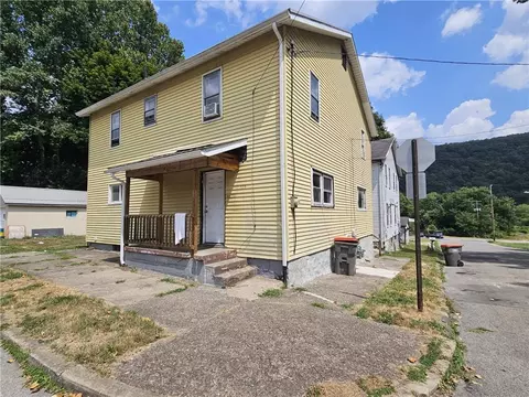 118-120 15th St, Beaver Falls, PA 15010