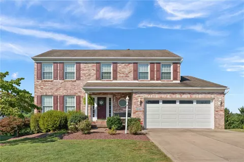 8840 Hilltop Rd, Irwin, PA 15642