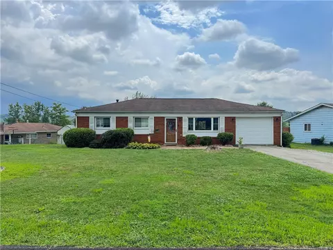 38 Marilou Dr, Jeannette, PA 15644