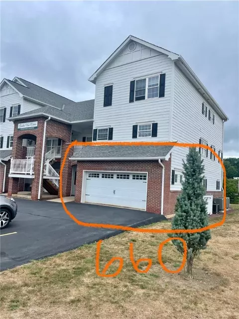660 Riverside Dr #1D, Beaver, PA 15009