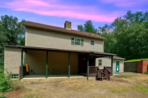 221 Ridge St, North Versailles, PA 15137