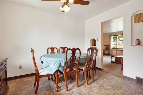 Dining - 109 Long Dr, Irwin, PA 15642 photo 2 of 2