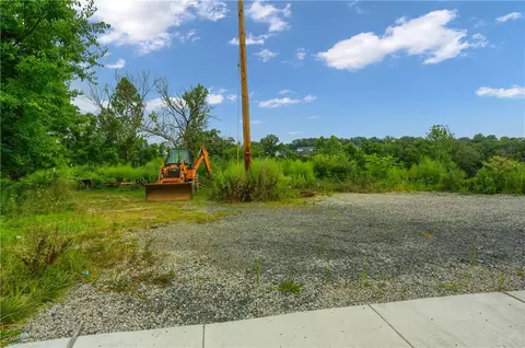 lot1 Beaver Grade Rd, Mckees Rocks, PA 15136