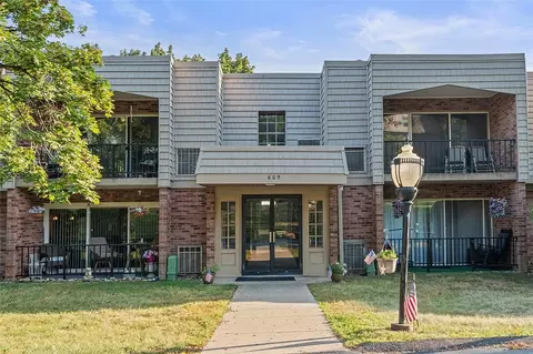 605 Calais Dr #104, Pittsburgh, PA 15237