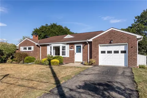 1778 Lynn Dr, Ambridge, PA 15003