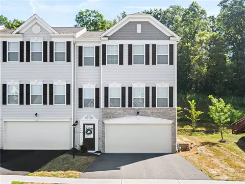 2600 Canterbury Dr, Imperial, PA 15126