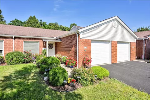 1470 Spring Crest Cir, Latrobe, PA 15650