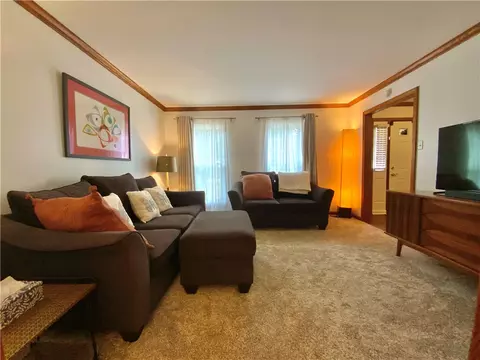 112 Cedar Ridge Dr, Monaca, PA 15061 photo 14