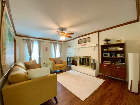 112 Cedar Ridge Dr, Monaca, PA 15061 photo 5